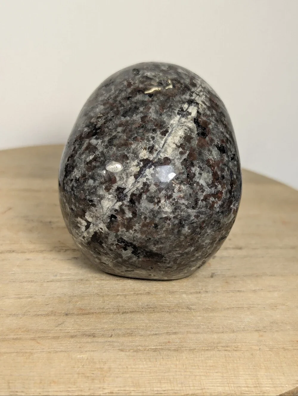 Skull Sodalite Syenite (trade name Yooperlite)